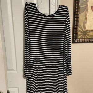 XXL Tunic or dress Black and White Stripe